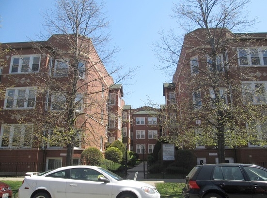 4421 N Wolcott Ave in Chicago, IL - Building Photo