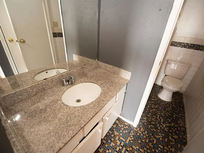 12650 Ashford Meadow Dr-Unit -D in Houston, TX - Building Photo - Building Photo