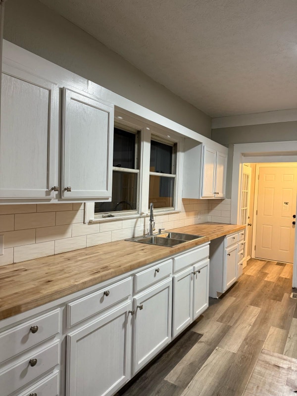 property at 648 N Oakland Ave