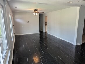 328 Southgate Ave in Virginia Beach, VA - Building Photo - Building Photo