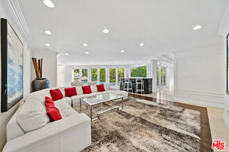 16221 Elisa Pl in Los Angeles, CA - Building Photo - Building Photo