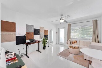 915 Lenox Ave. in Miami Beach, FL - Building Photo - Building Photo