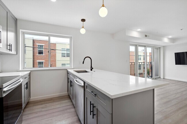 1338 N 15th St in Philadelphia, PA - Foto de edificio - Building Photo