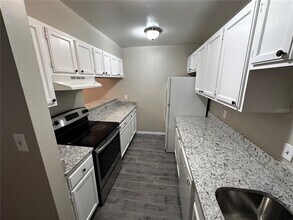 500 YELLOWWOOD Ct in Altamonte Springs, FL - Building Photo - Building Photo