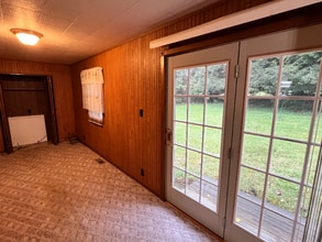 2259 Hood Ave in Shinnston, WV - Building Photo - Building Photo