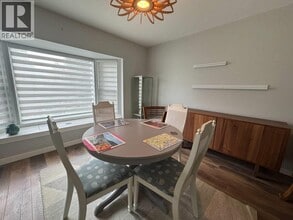 21545 Campbell Ave in Maple Ridge, BC - Building Photo - Building Photo