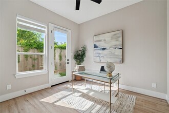 4013 Griggs Rd in Houston, TX - Foto de edificio - Building Photo