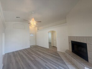 3386 N Jewel St in Kingman, AZ - Building Photo - Building Photo