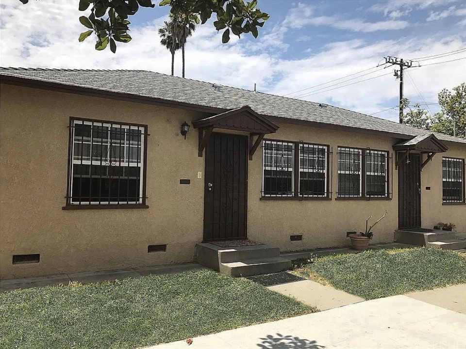 1032 E 15th St, Unit 1032 in Long Beach, CA - Building Photo