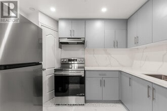 392 Clarkson Gate in Milton, ON - Building Photo - Building Photo