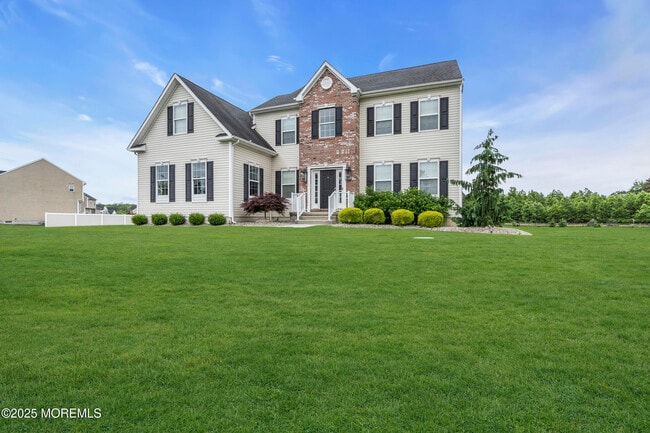 12 Wintergreen Ct in Jackson Township, NJ - Building Photo - Building Photo