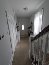 2029 Walnut St, Unit 2 - 2nd Floor in Holmes, PA - Foto de edificio - Building Photo