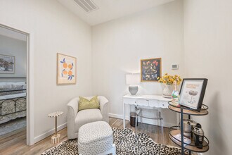 6166 Imperial Loop Dr in College Station, TX - Building Photo - Building Photo