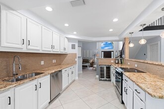 1050 Brooks Ln in Delray Beach, FL - Building Photo - Building Photo