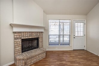 3411 Austin St in Gainesville, TX - Building Photo - Building Photo