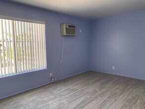 616 Tularosa Dr in Los Angeles, CA - Building Photo - Building Photo