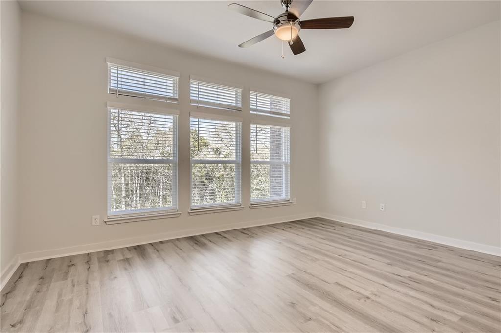 605 W South St in Leander, TX - Building Photo