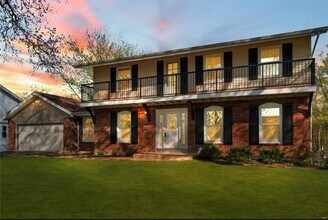 515 Tenby Terrace in Ballwin, MO - Building Photo - Building Photo