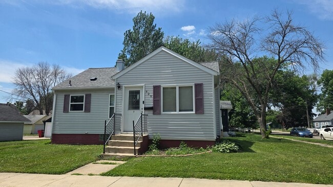 property at 400 7th St SW