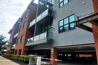 111 N Main St in Royal Oak, MI - Building Photo - Building Photo