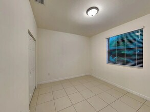 124 SE 35 Ave in Homestead, FL - Building Photo - Building Photo