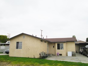 5735 Shull St in Bell Gardens, CA - Building Photo - Building Photo