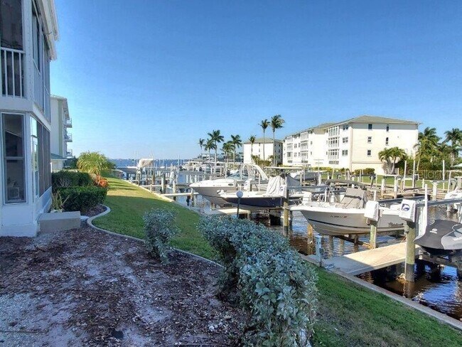 130 Breakers Ct in Punta Gorda, FL - Building Photo - Building Photo