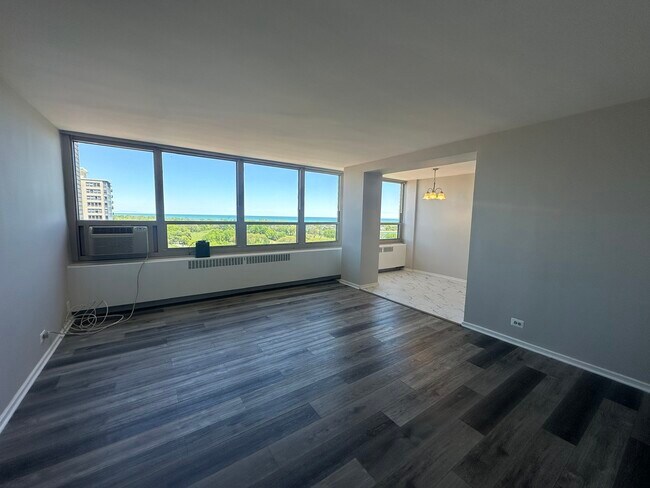 3950 N Lake Shore Dr in Chicago, IL - Foto de edificio - Building Photo