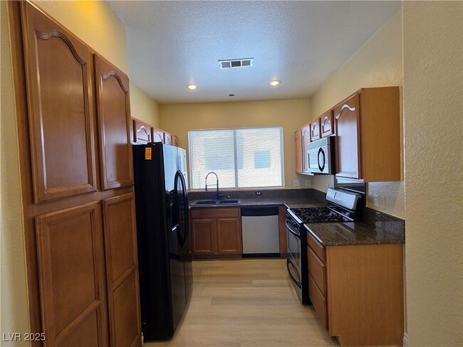 property at 2540 Silver Shadow Dr