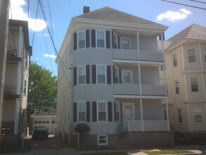 288 Earle St, Unit 2 in New Bedford, MA - Building Photo - Building Photo