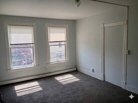 77 Garden St, Unit 3 in Poughkeepsie, NY - Building Photo