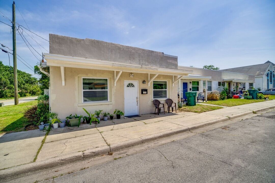 1002 Brothers Ave in Melbourne, FL - Building Photo