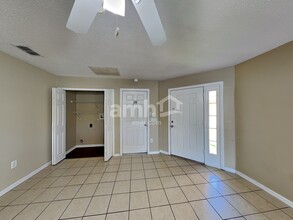 233 Southbridge Cir in Kissimmee, FL - Building Photo - Building Photo