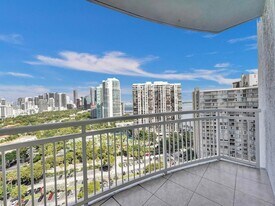 2475 Brickell Ave, Unit 2006 in Miami, FL - Building Photo
