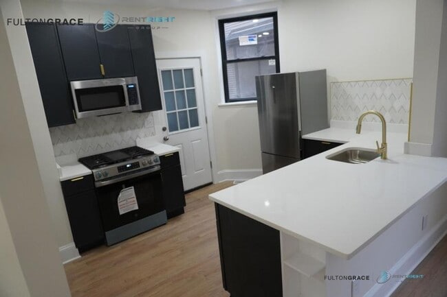 property at 4636 N Hamilton Ave