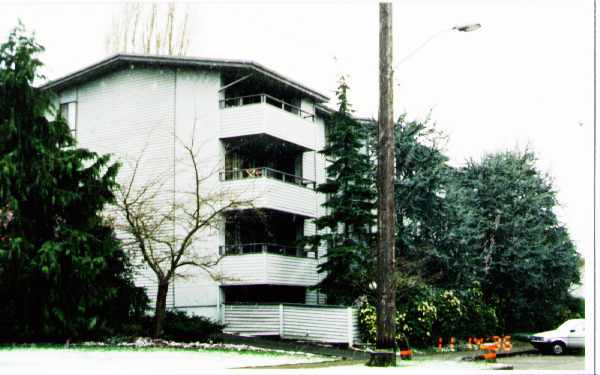 Nor’Easter Apartments in Seattle, WA - Building Photo