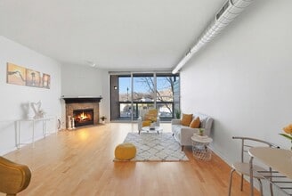 1228 Emerson St in Evanston, IL - Building Photo - Building Photo
