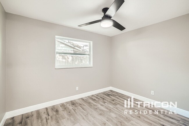 230 Tralee St in Largo, FL - Building Photo - Building Photo