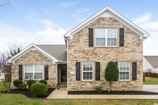 1817 St Andrews Dr in Murfreesboro, TN - Building Photo