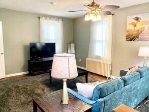 15 California Ave in Middletown, NY - Building Photo - Building Photo