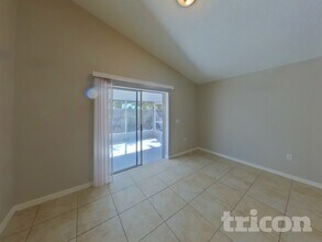 10549 Opus Dr, Unit H-203 in Riverview, FL - Building Photo - Building Photo