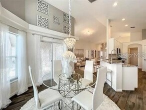 879 Oak Chase Dr in Orlando, FL - Building Photo - Building Photo