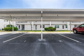 1830 Brantley Rd in Ft. Myers, FL - Building Photo - Building Photo