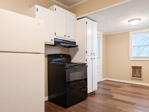 112 Moore St in Dresden, TN - Building Photo - Building Photo