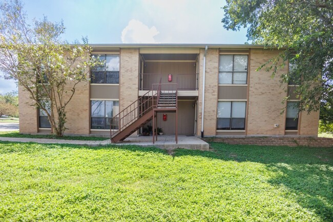 229 Craddock Ave-Unit -229 Craddock B in San Marcos, TX - Building Photo - Building Photo