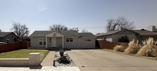 3417 27th St in Lubbock, TX - Building Photo - Building Photo