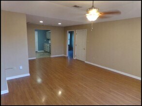 2704 Timbermist Cir in Benton, AR - Foto de edificio - Building Photo