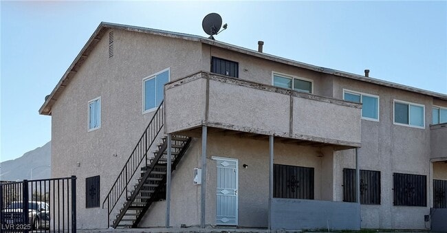 property at 2353 Exeter Dr