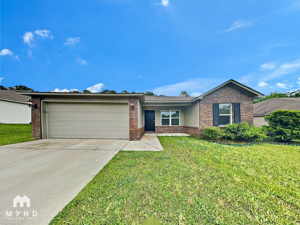 9168 Pleasant Valley Dr in Alexander, AR - Building Photo