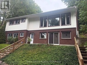 121 Gilwood Park Dr in Penetanguishene, ON - Building Photo - Building Photo